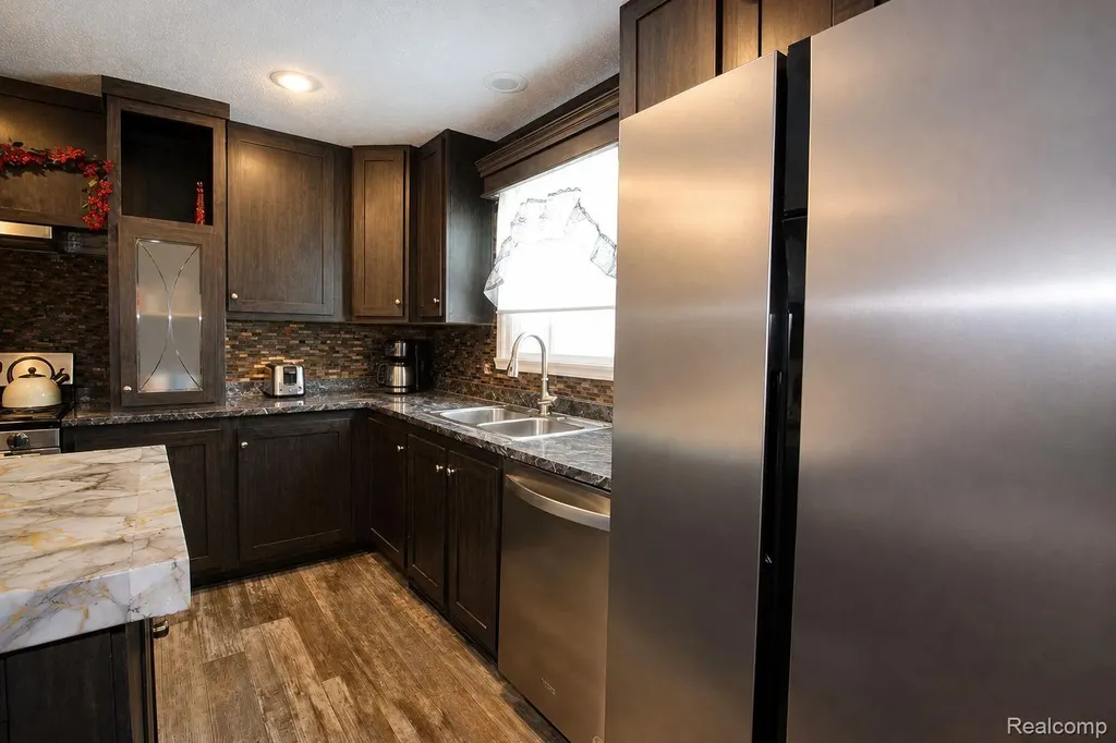 24445 Edwin Drive Brownstown Charter Township MI 48134