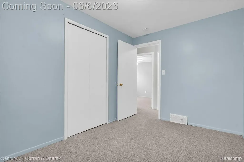 9426 Chamberlain Street Romulus City MI 48174