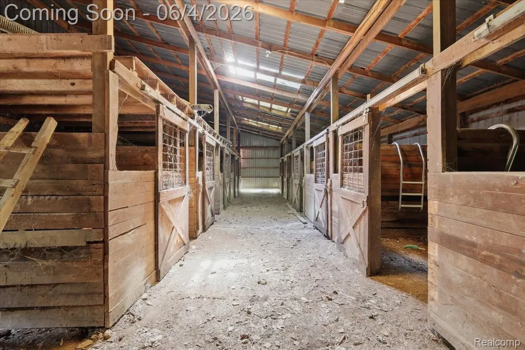 725 Deerpath Court Brandon Charter Township MI 48462