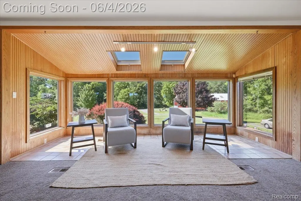 725 Deerpath Court Brandon Charter Township MI 48462