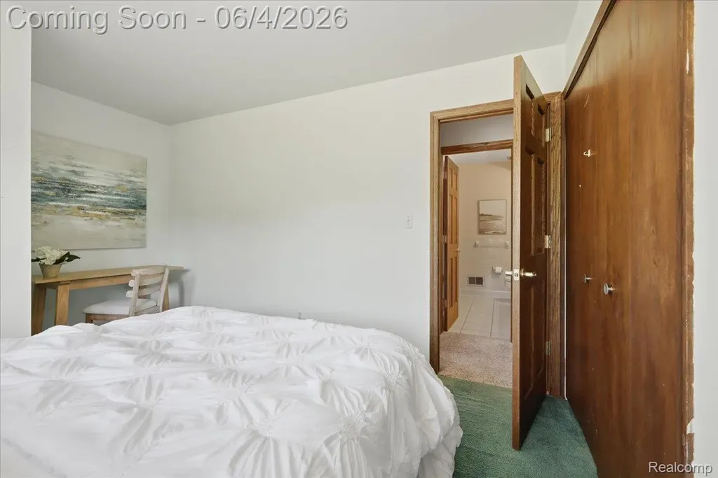 725 Deerpath Court Brandon Charter Township MI 48462
