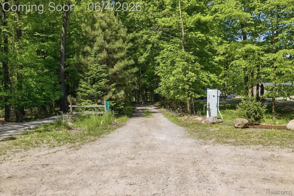 725 Deerpath Court Brandon Charter Township MI 48462