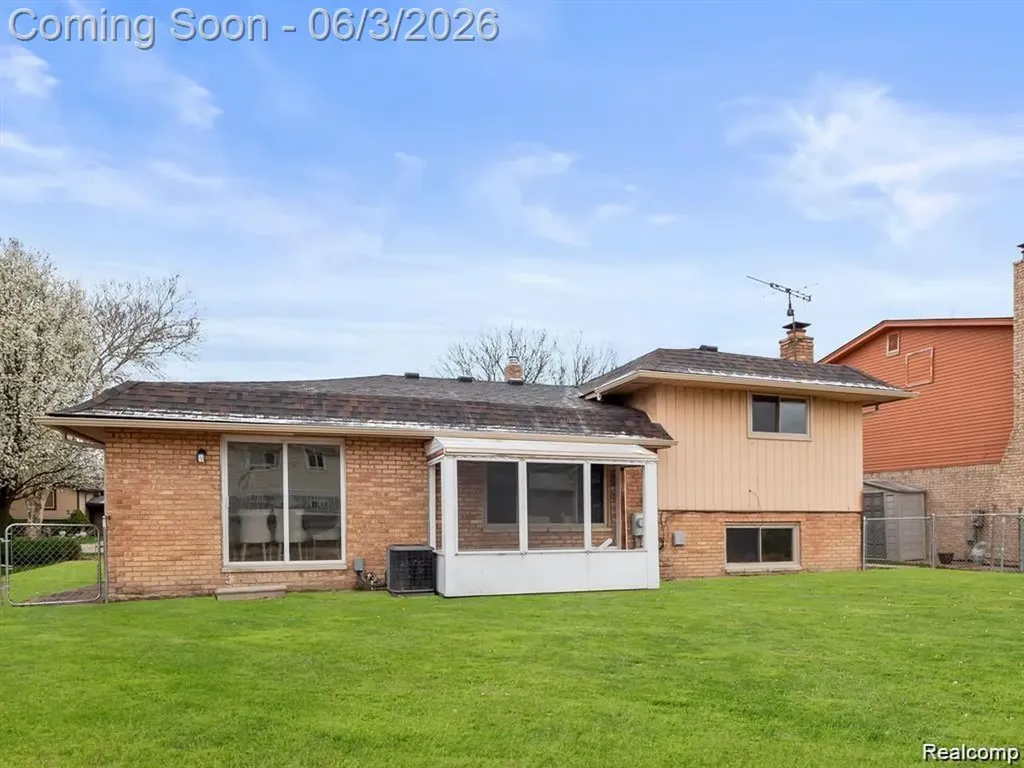 4288 Lin Drive Sterling Heights City MI 48310