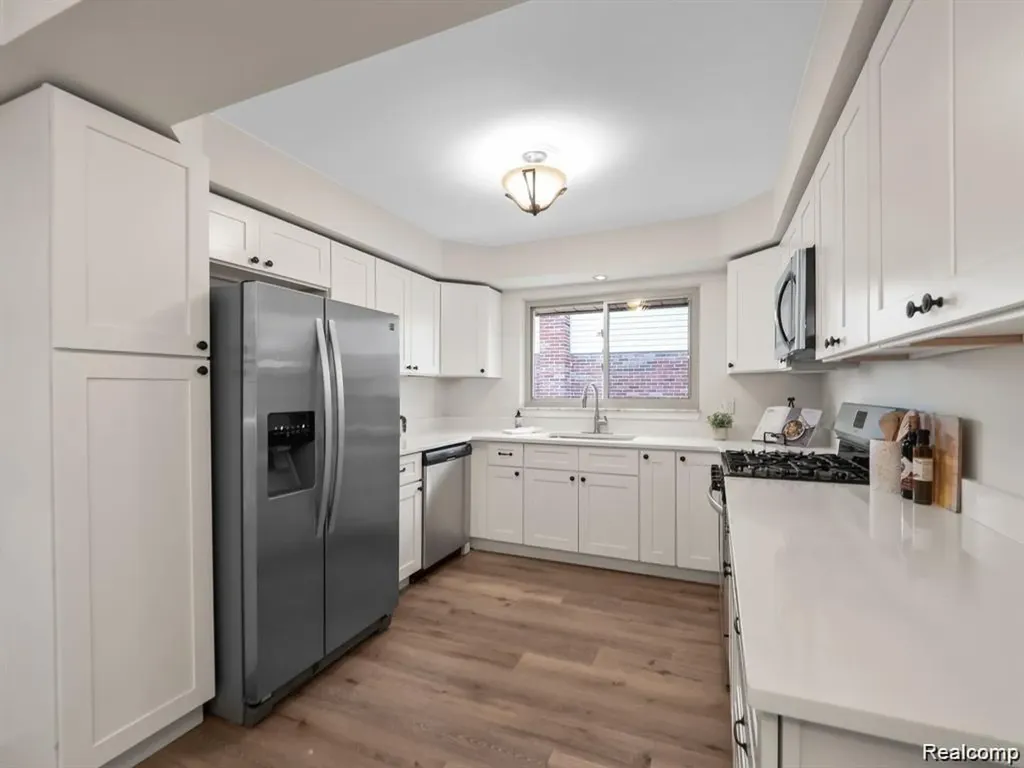 4288 Lin Drive Sterling Heights City MI 48310