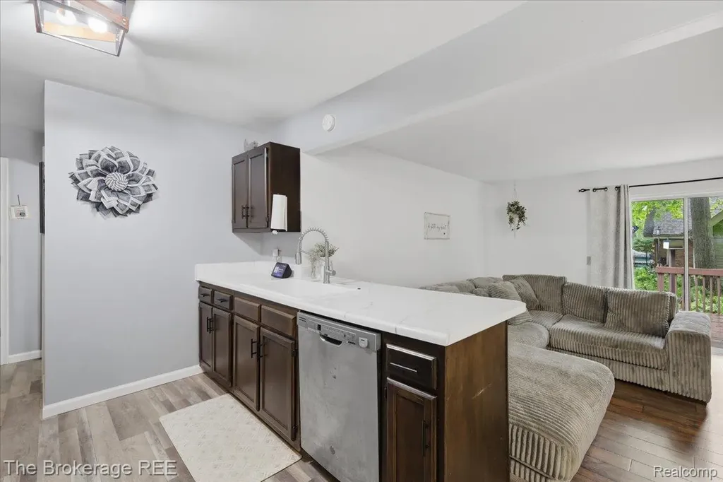 5639 Cross Village Road Grand Blanc Charter Township MI 48439