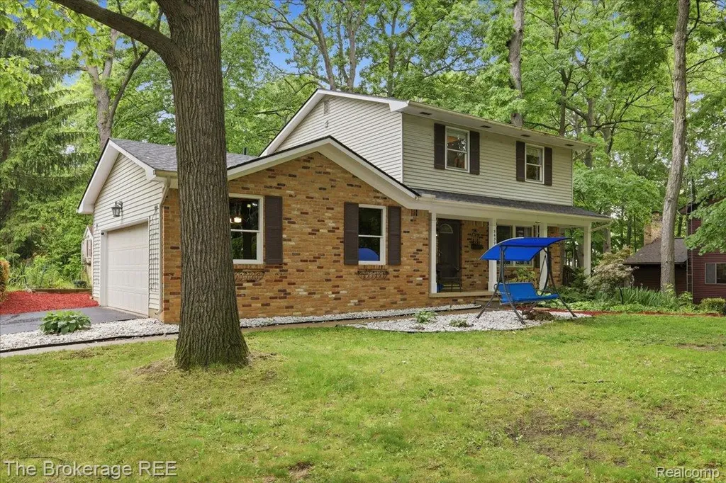5639 Cross Village Road Grand Blanc Charter Township MI 48439