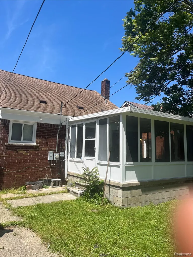 19928 Dean Street Detroit City MI 48234