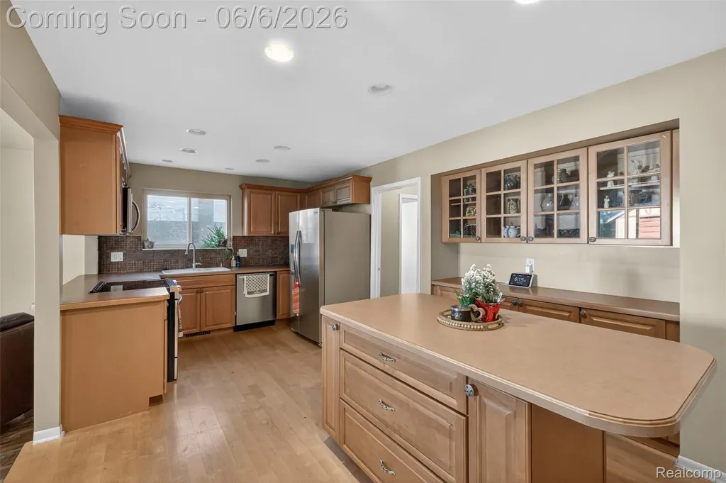 40142 Pallazo Street Clinton Charter Township MI 48038