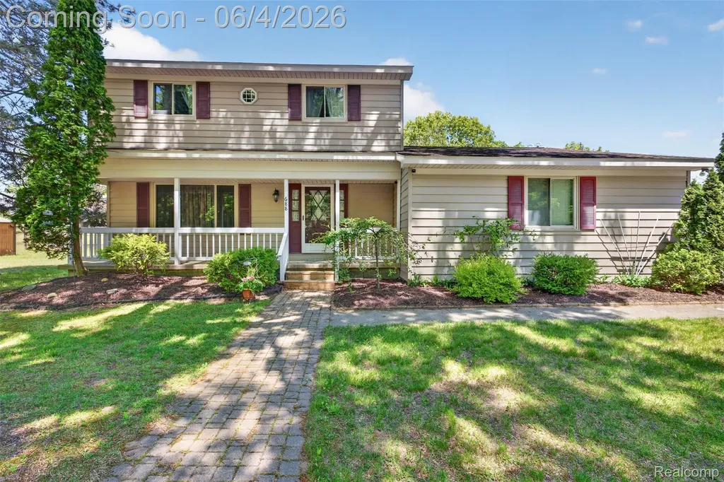 688 Bald Eagle Lake Road Brandon Charter Township MI 48462