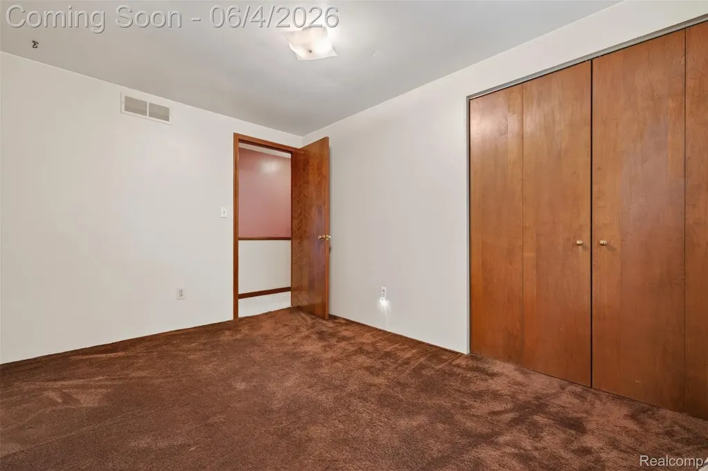 688 Bald Eagle Lake Road Brandon Charter Township MI 48462