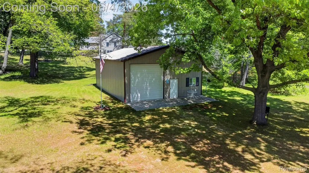 688 Bald Eagle Lake Road Brandon Charter Township MI 48462