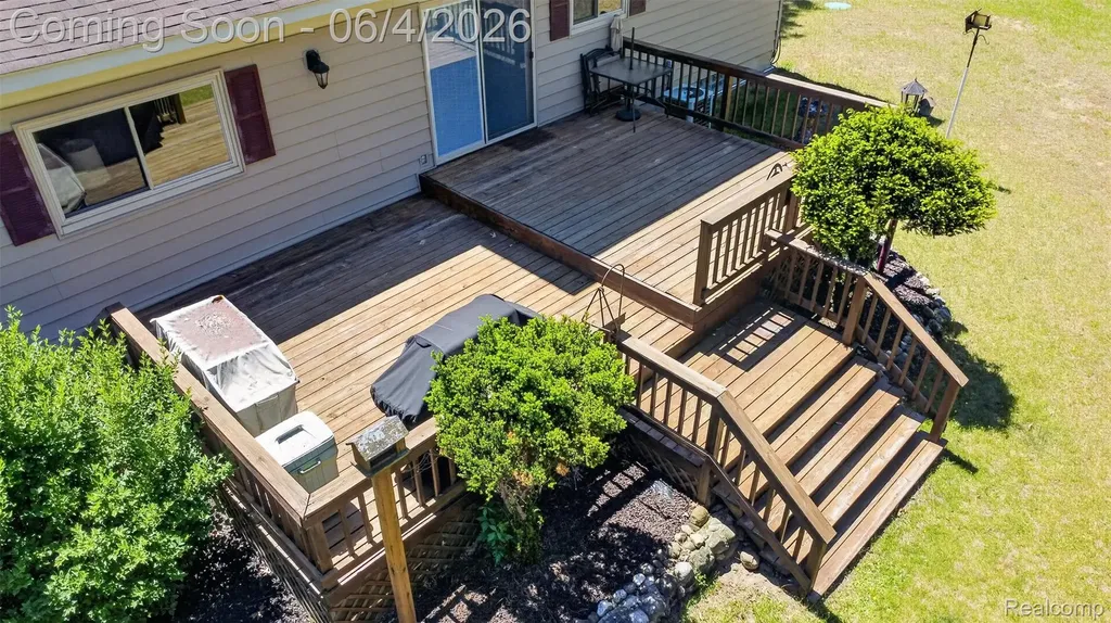 688 Bald Eagle Lake Road Brandon Charter Township MI 48462