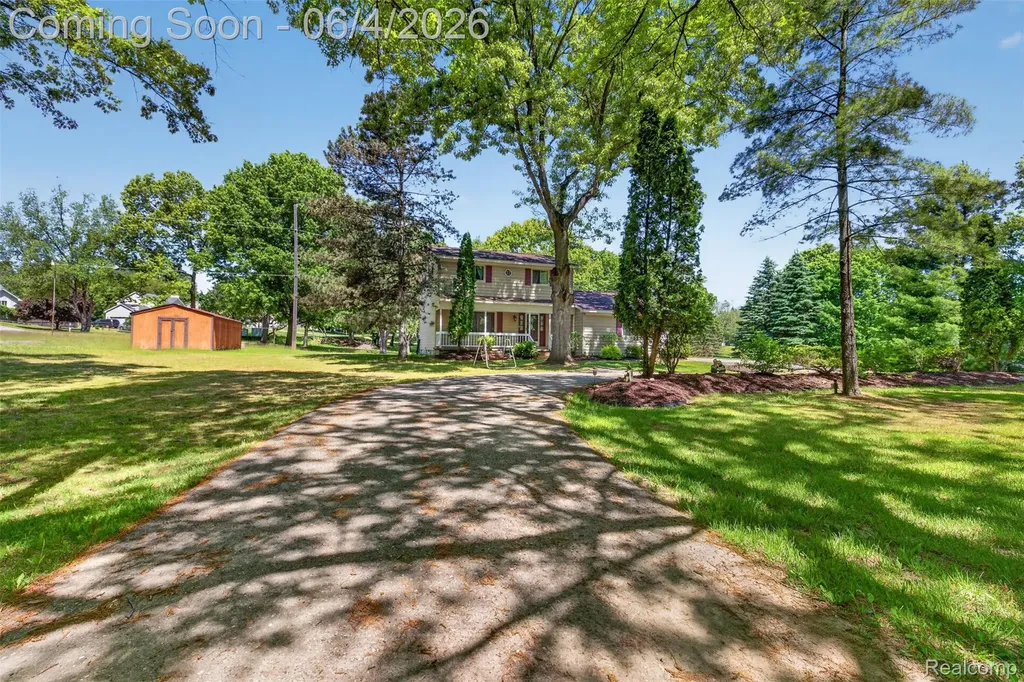 688 Bald Eagle Lake Road Brandon Charter Township MI 48462