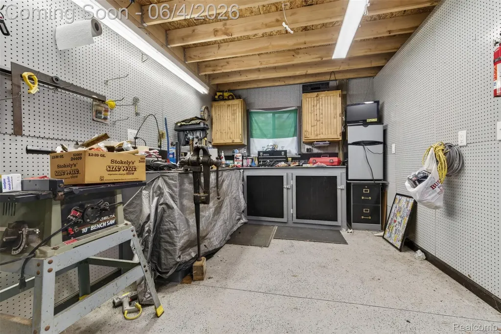 688 Bald Eagle Lake Road Brandon Charter Township MI 48462