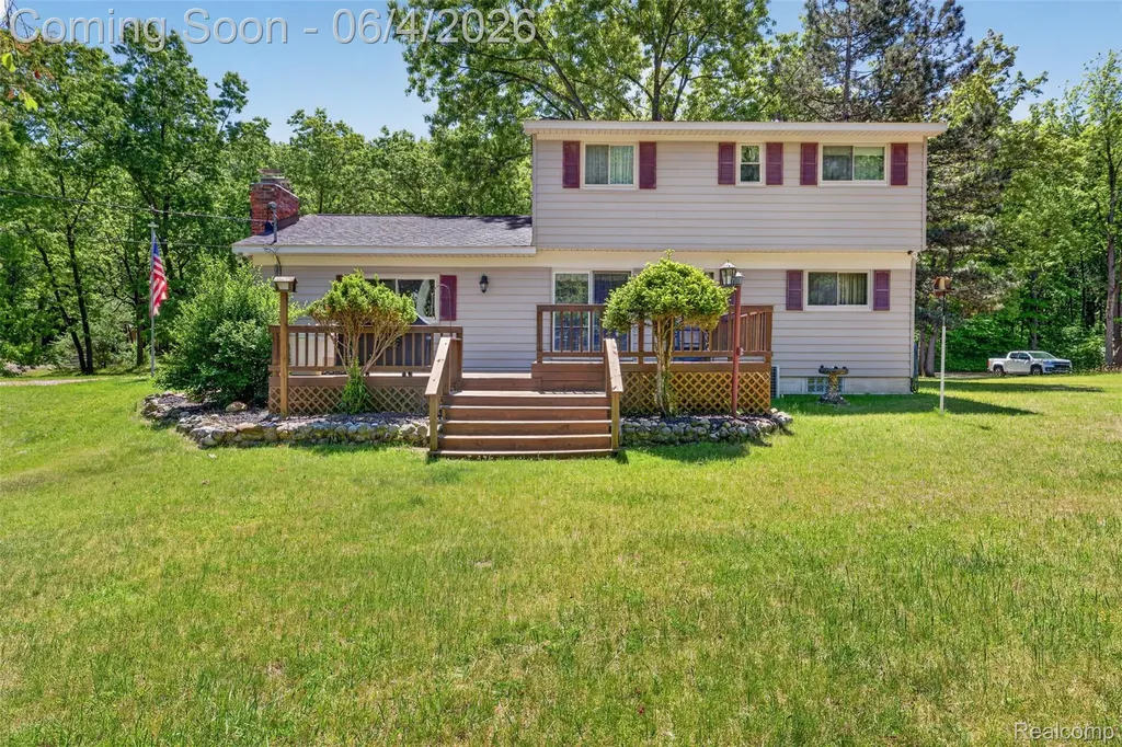 688 Bald Eagle Lake Road Brandon Charter Township MI 48462