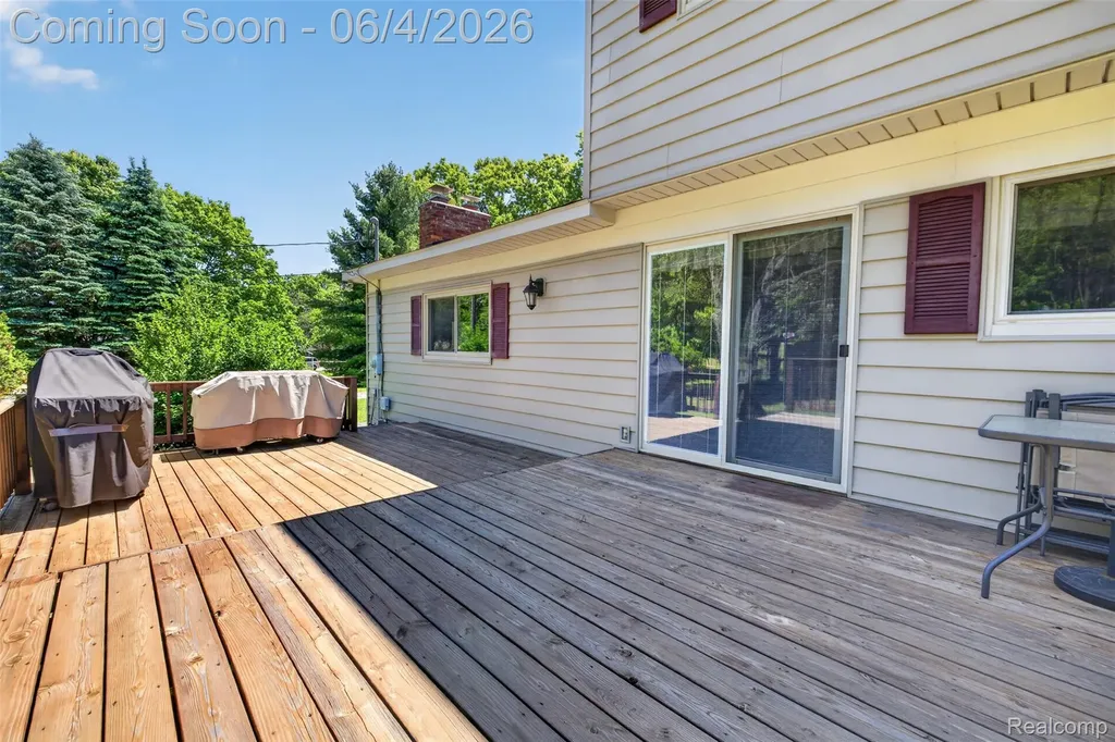 688 Bald Eagle Lake Road Brandon Charter Township MI 48462