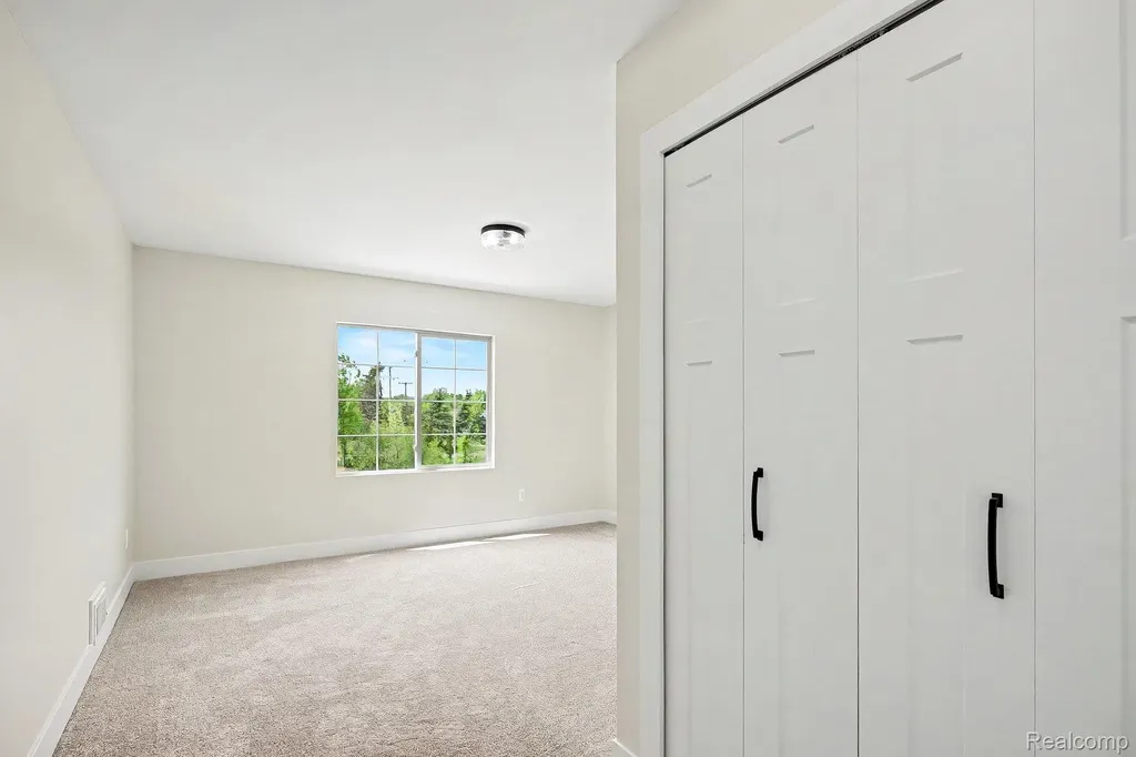 57560 Omo Road Ray Township MI 48096