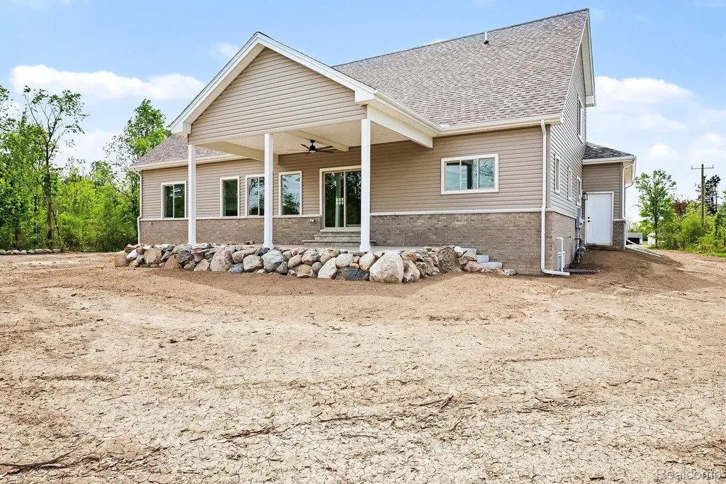 57560 Omo Road Ray Township MI 48096