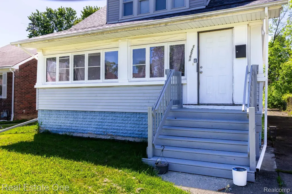 12568 Wilshire Drive Detroit City MI 48213
