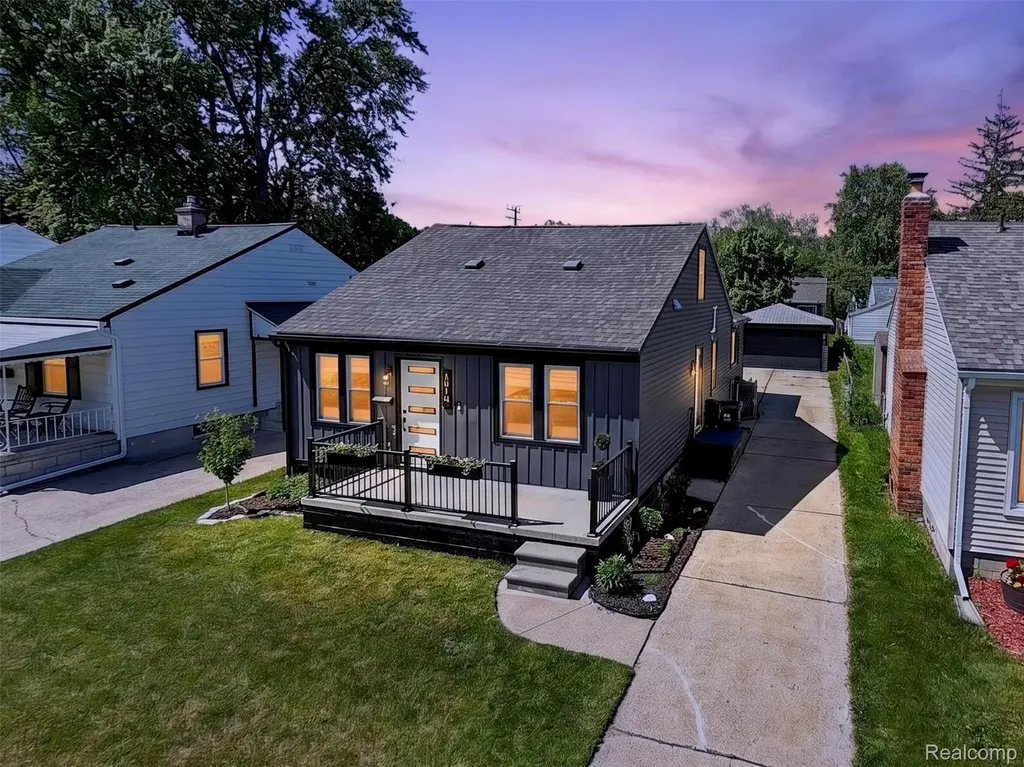 1013 Bauman Avenue Royal Oak City MI 48073
