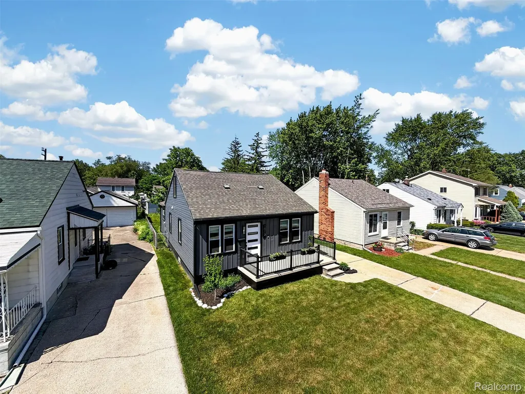 1013 Bauman Avenue Royal Oak City MI 48073