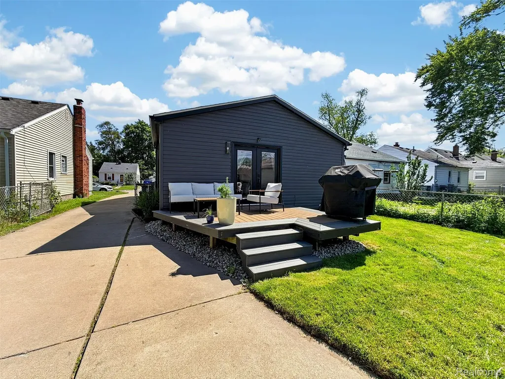 1013 Bauman Avenue Royal Oak City MI 48073
