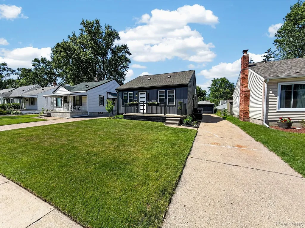 1013 Bauman Avenue Royal Oak City MI 48073