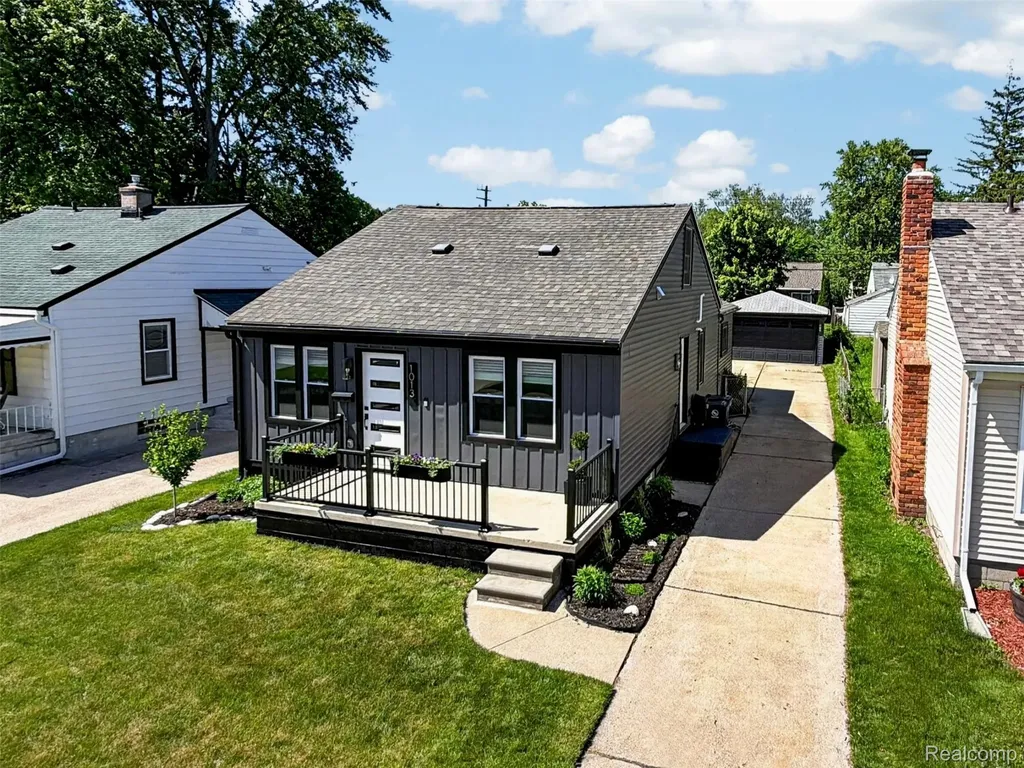 1013 Bauman Avenue Royal Oak City MI 48073