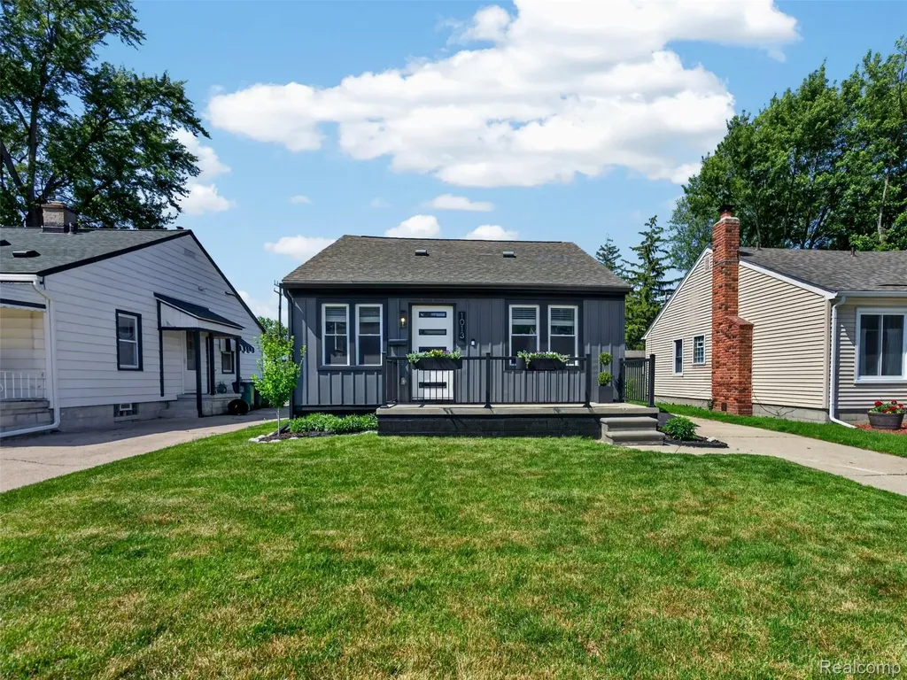 1013 Bauman Avenue Royal Oak City MI 48073