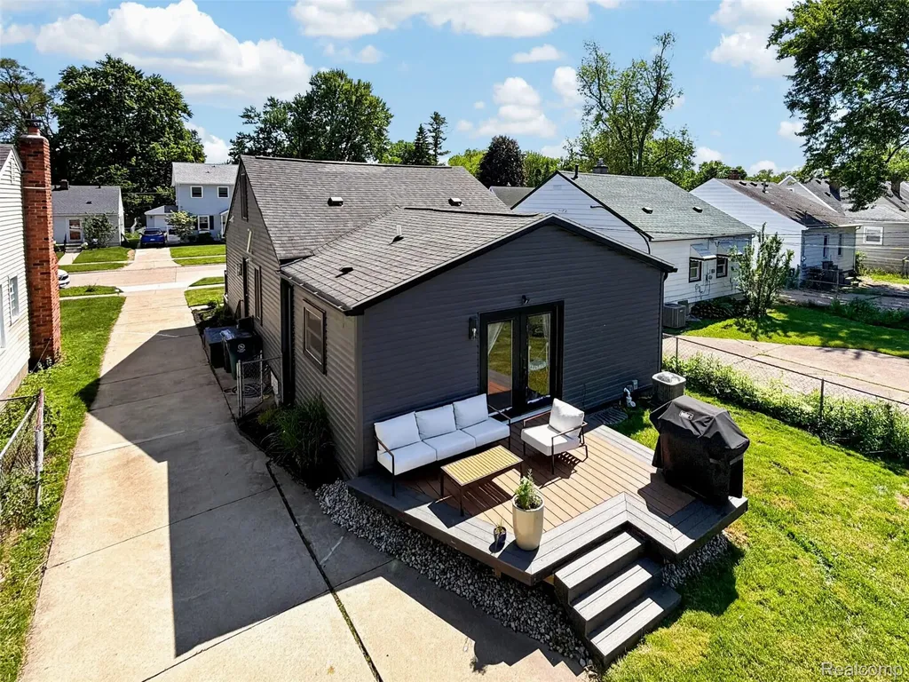 1013 Bauman Avenue Royal Oak City MI 48073