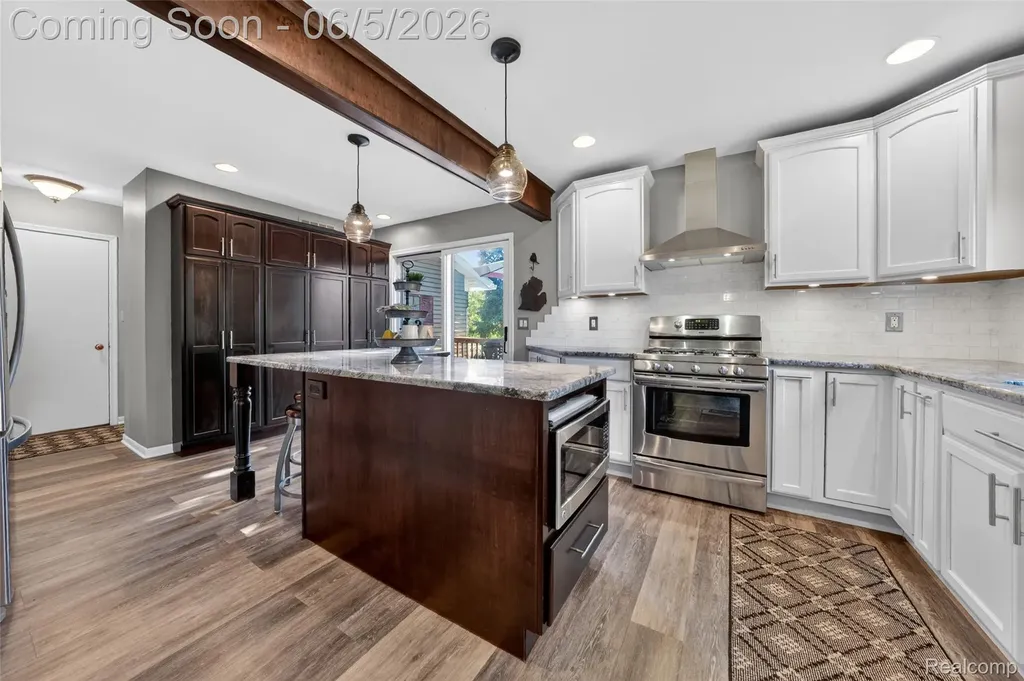 7841 Rampart Trail Waterford Charter Township MI 48327