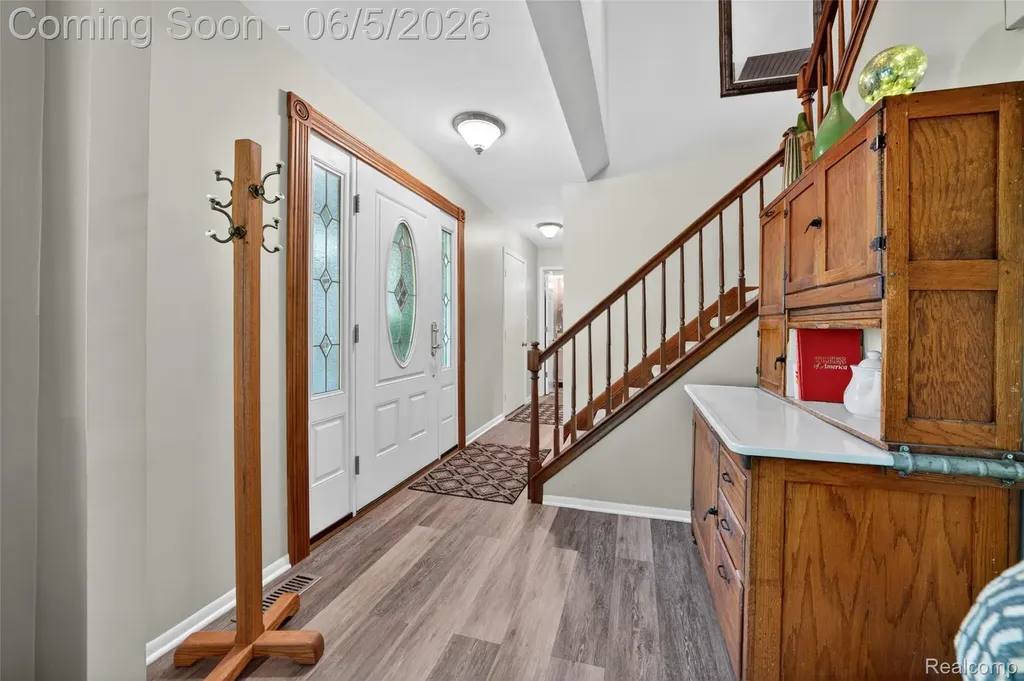 7841 Rampart Trail Waterford Charter Township MI 48327