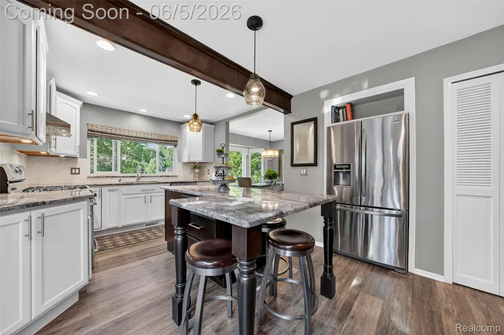 7841 Rampart Trail Waterford Charter Township MI 48327