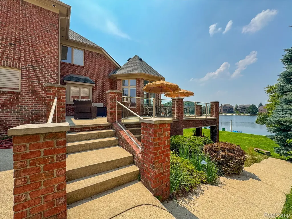 52455 Indian Summer Drive Chesterfield Township MI 48051