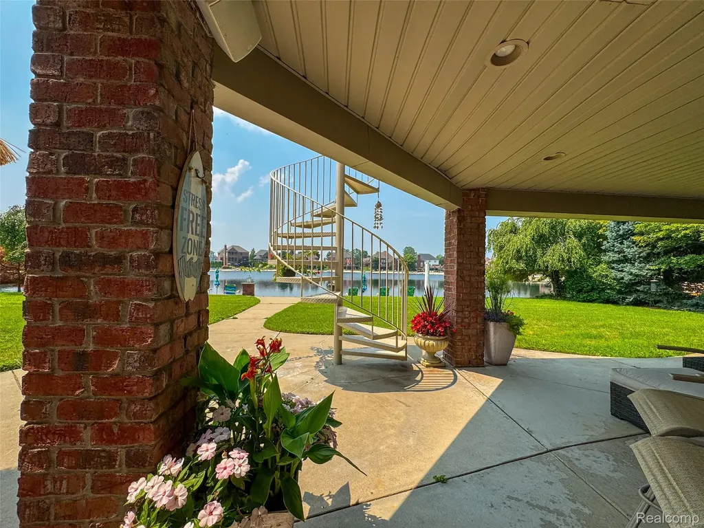 52455 Indian Summer Drive Chesterfield Township MI 48051