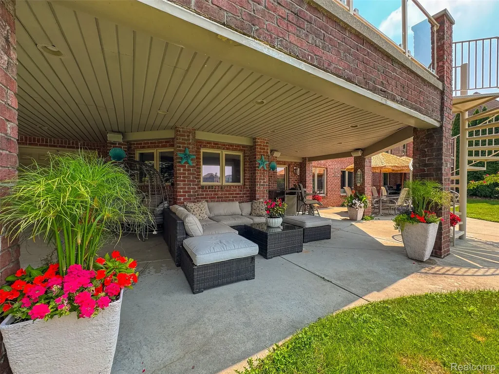 52455 Indian Summer Drive Chesterfield Township MI 48051
