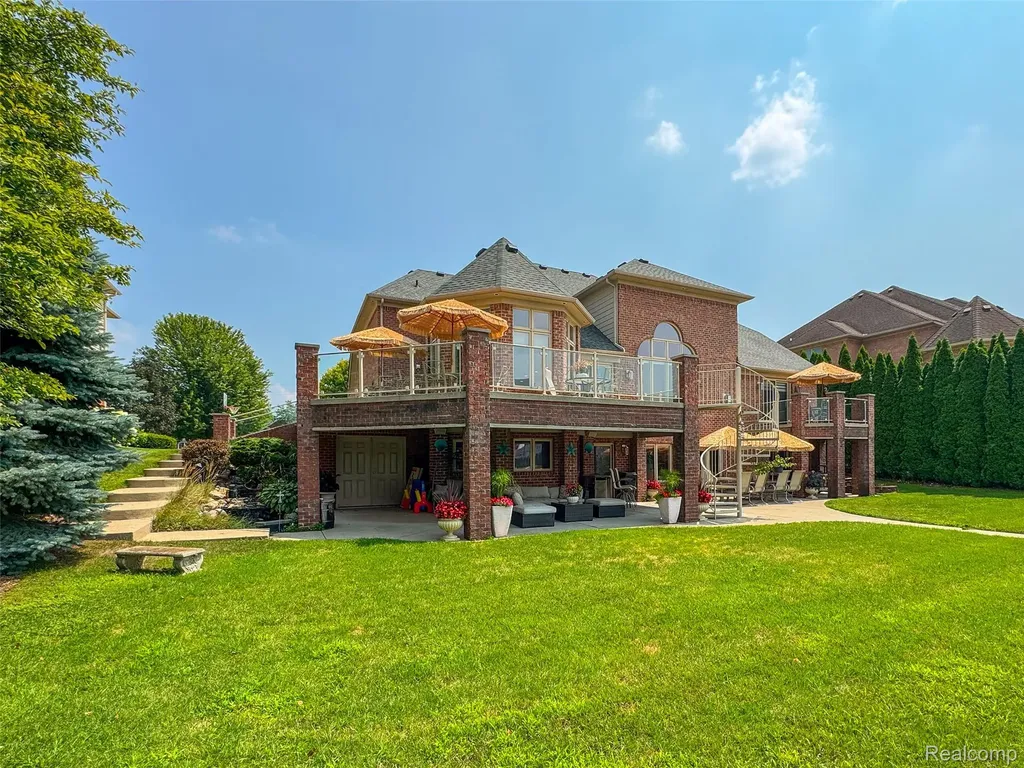 52455 Indian Summer Drive Chesterfield Township MI 48051