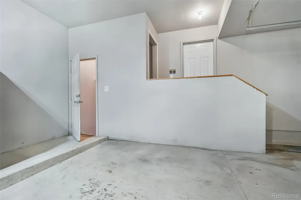 52455 Indian Summer Drive Chesterfield Township MI 48051
