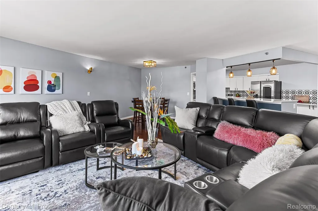 5000 Town Center #1605 Southfield City MI 48075