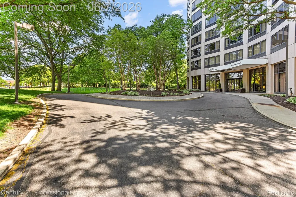 5000 Town Center #1605 Southfield City MI 48075