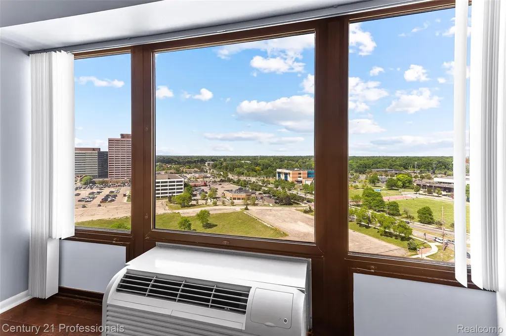 5000 Town Center #1605 Southfield City MI 48075