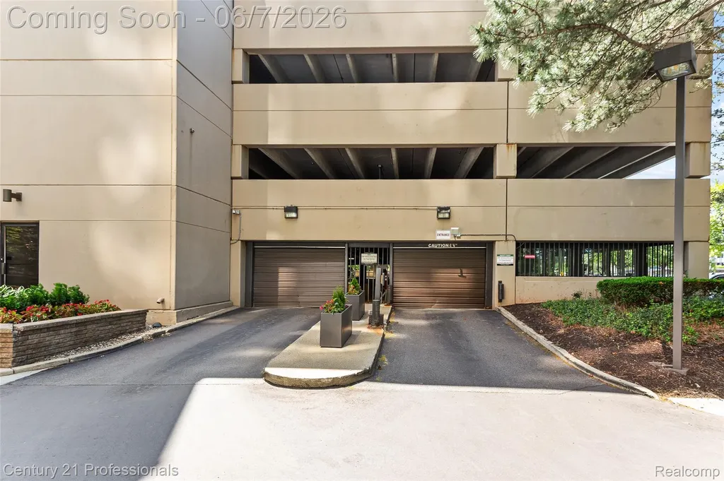 5000 Town Center #1605 Southfield City MI 48075