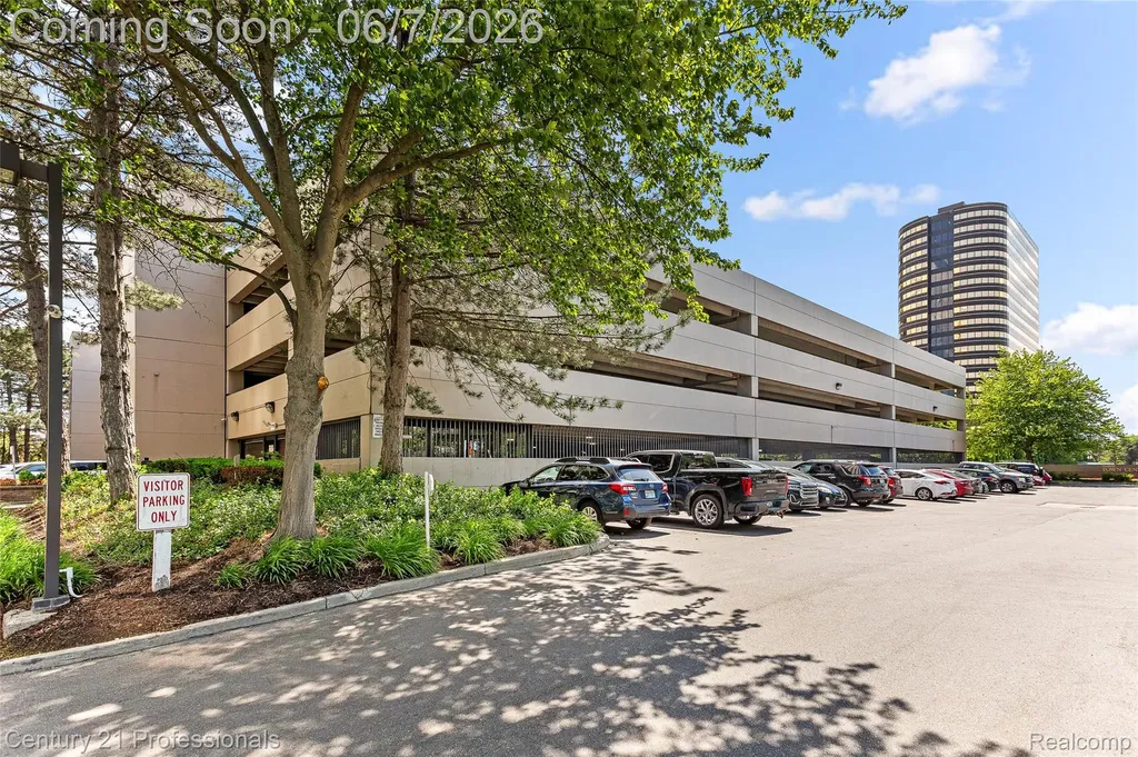 5000 Town Center #1605 Southfield City MI 48075
