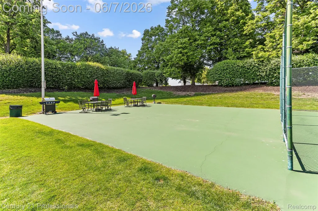 5000 Town Center #1605 Southfield City MI 48075