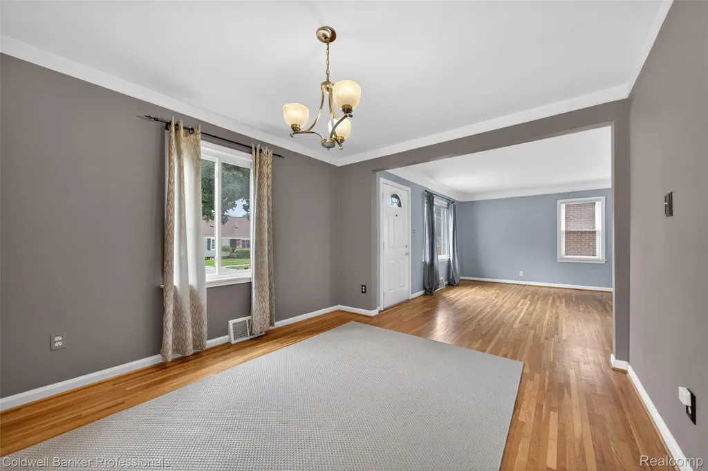 3211 Ferris Avenue Royal Oak City MI 48073