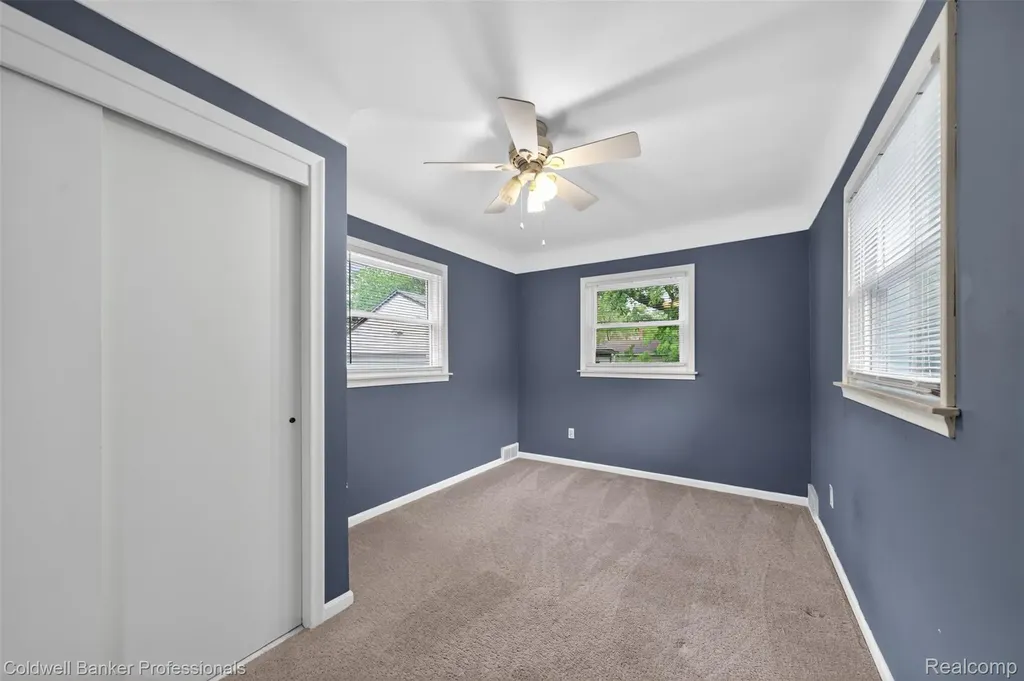 3211 Ferris Avenue Royal Oak City MI 48073