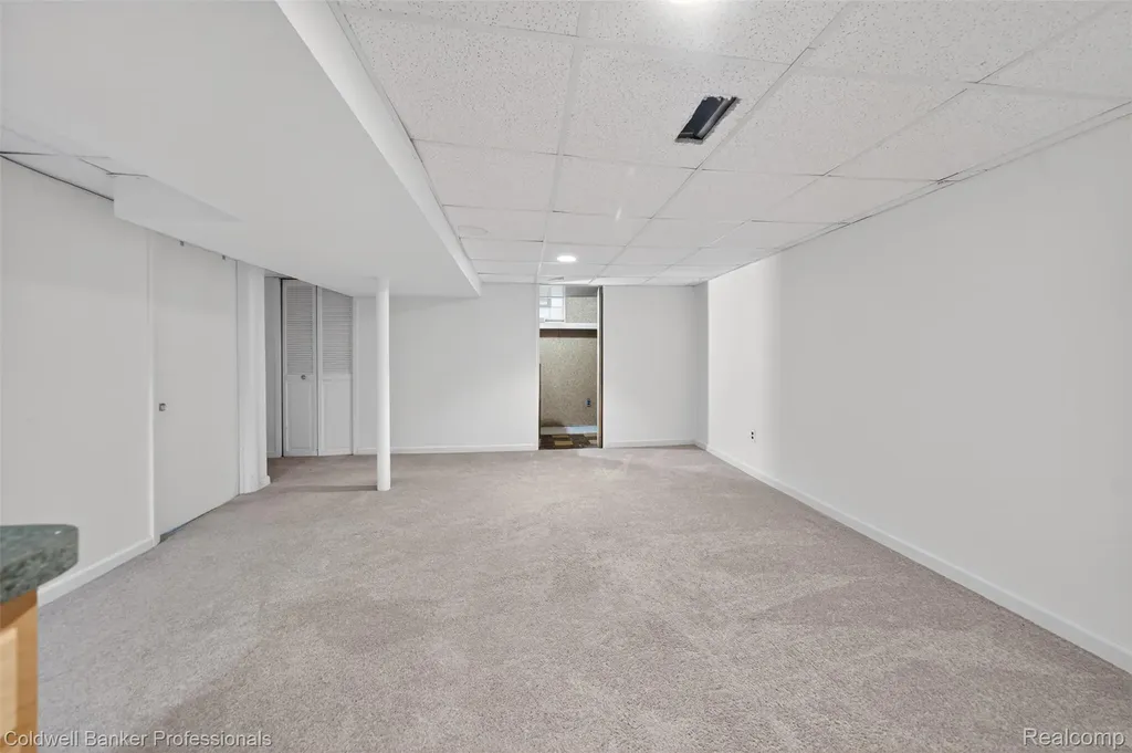 3211 Ferris Avenue Royal Oak City MI 48073