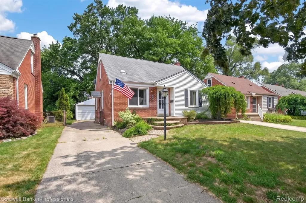 3211 Ferris Avenue Royal Oak City MI 48073