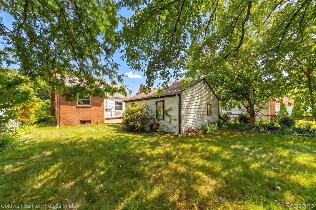 3211 Ferris Avenue Royal Oak City MI 48073