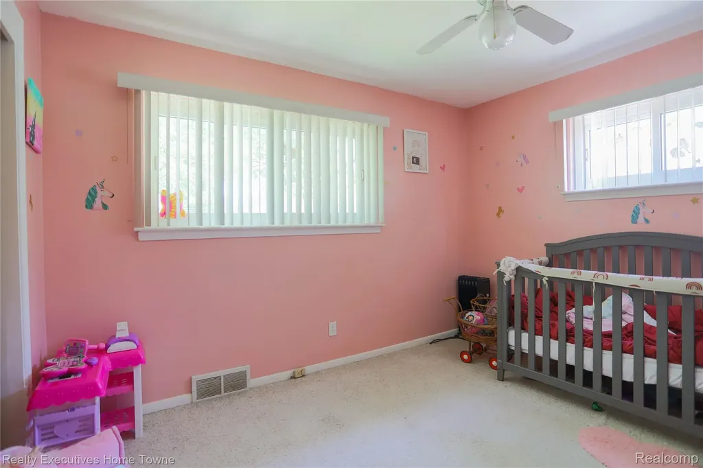 28806 Rockwood Street St. Clair Shores City MI 48081